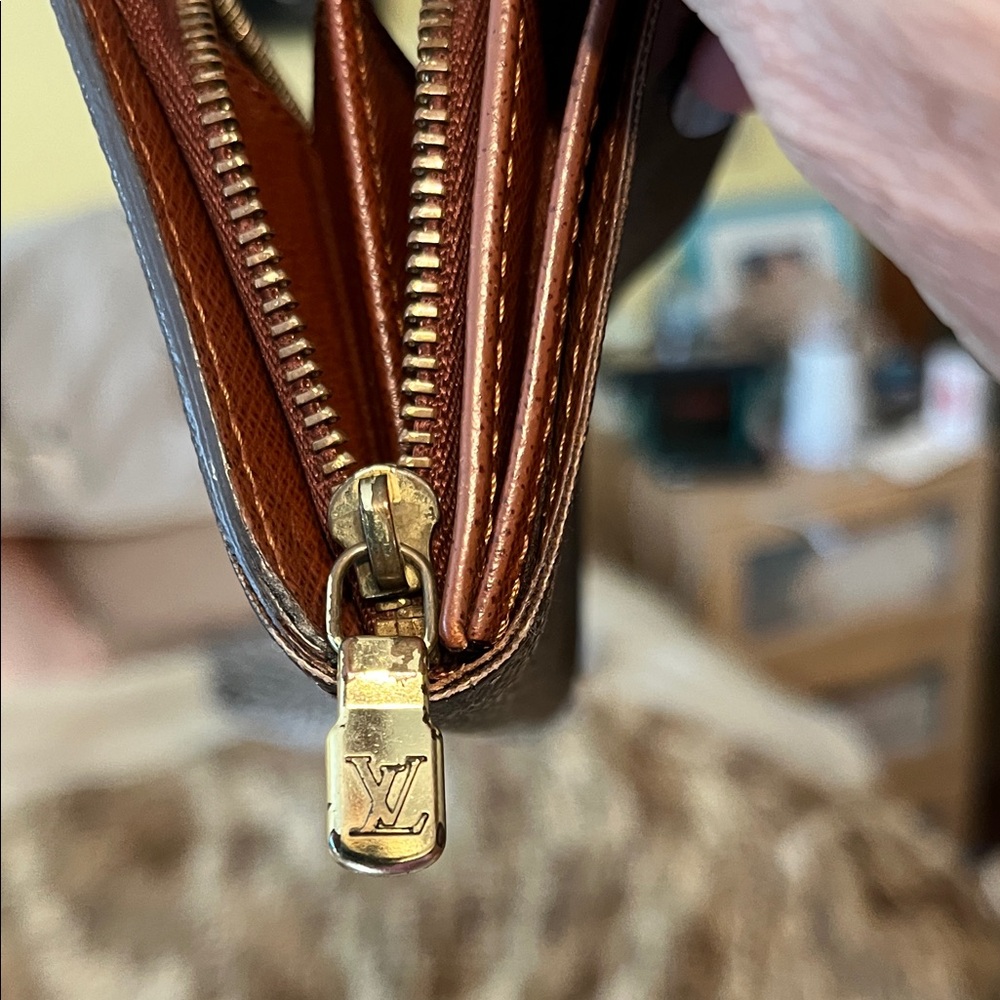 Project Louis Vuitton Dark Brown Monogram Wallet Set Snaps Need to be fixed - Picture 6 of 16